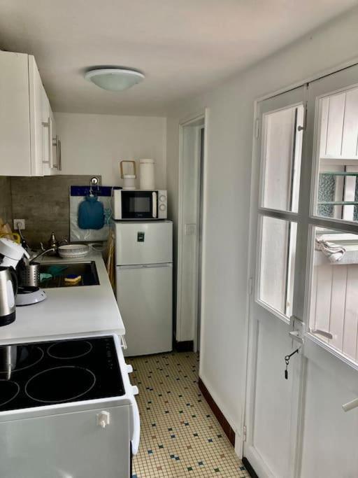 Holiday home Charmante Maisonnette Proche Et Commerces *
